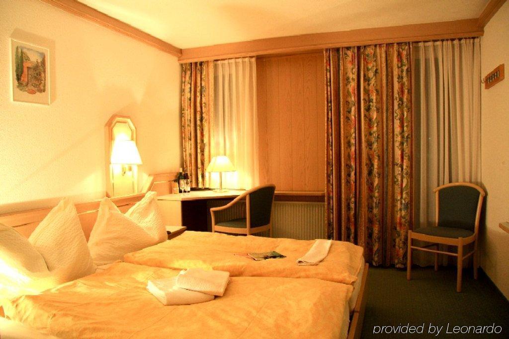 Hotel Bristol Saas-Fee Room photo